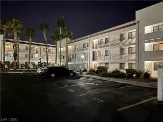 Photo #1: 2251975 Listing