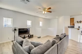 Photo #4: 2252028 Listing 