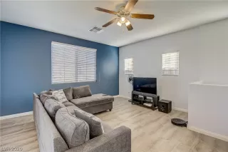 Photo #5: 2252028 Listing 