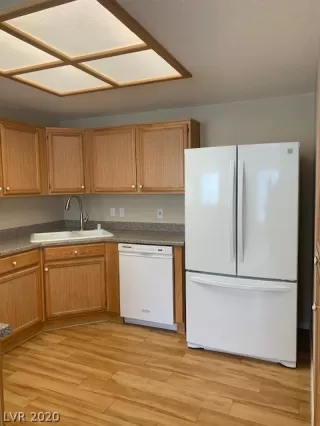 Photo #1: 2252030 Listing 