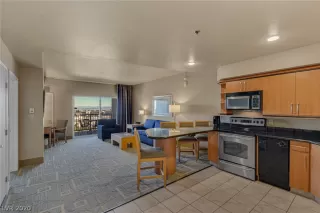 Photo #3: 2252039 Listing