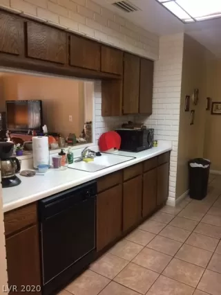 Photo #6: 2252043 Listing