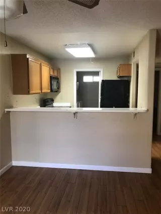 Photo #3: 2252076 Listing 