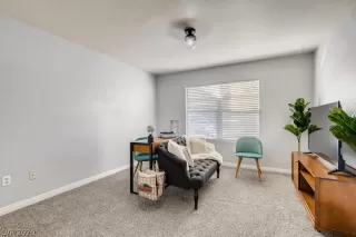 Photo #1: 2252077 Listing 