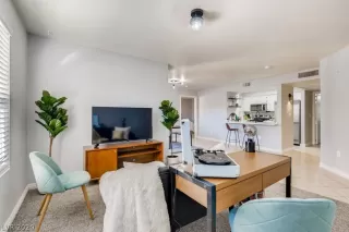 Photo #2: 2252077 Listing 