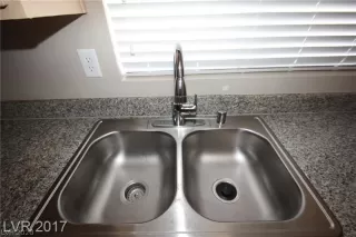 Photo #6: 2252087 Listing 