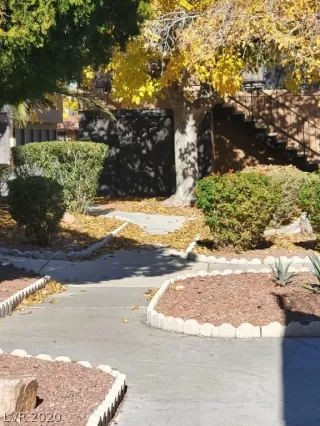 Photo #5: 2252101 Listing