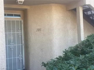 Photo #1: 2252146 Listing 