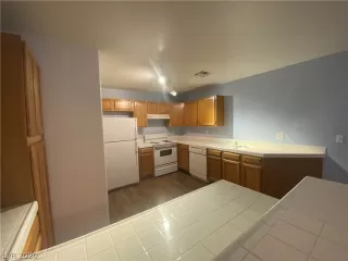 Photo #6: 2252146 Listing 