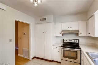 Photo #6: 2252158 Listing 