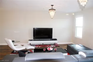 Photo #1: 2252223 Listing