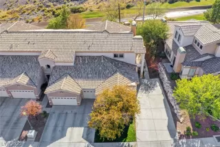 Photo #4: 2252240 Listing