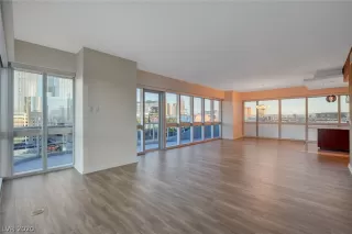 Photo #2: 2252247 Listing 