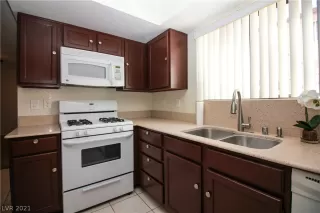 Photo #2: 2252275 Listing 