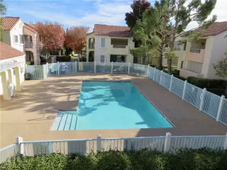 Photo #2: 2253411 Listing