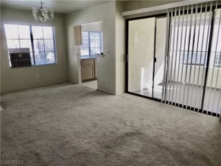 Photo #4: 2253411 Listing