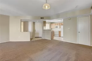 Photo #5: 2253431 Listing 