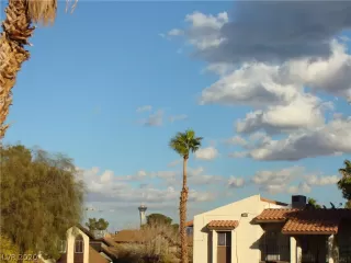 Photo #1: 2253437 Listing 