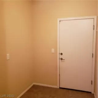 Photo #2: 2253517 Listing