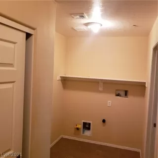 Photo #4: 2253517 Listing