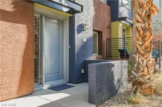 Photo #1: 2253526 Listing