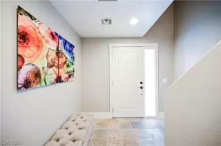 Photo #2: 2253526 Listing