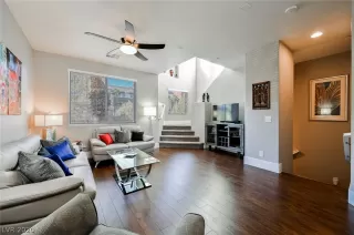 Photo #6: 2253526 Listing