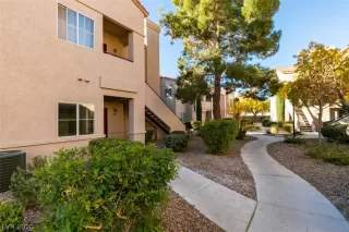 Photo #2: 2253571 Listing