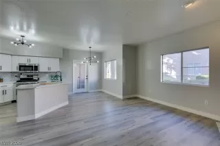 Photo #5: 2253571 Listing