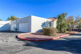 Photo #4: 2253615 Listing