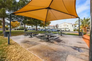 Photo #2: 2253649 Listing