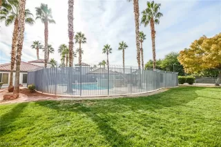 Photo #5: 2253649 Listing