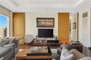 Photo #3: 2253677 Listing 