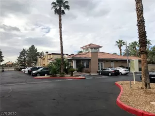 Photo #1: 2253764 Listing