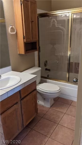 Photo #6: 2253821 Listing