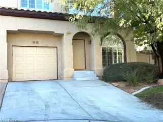 Photo #1: 2253828 Listing 