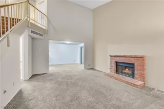 Photo #2: 2253848 Listing 