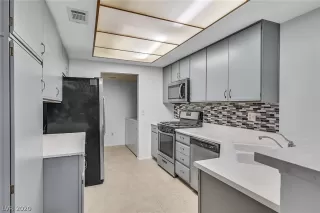 Photo #5: 2253848 Listing 