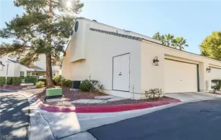 Photo #1: 2253849 Listing