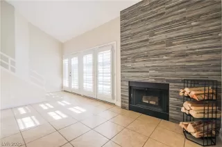 Photo #4: 2253849 Listing