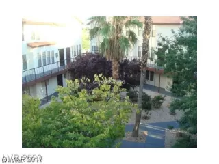 Photo #4: 2253870 Listing