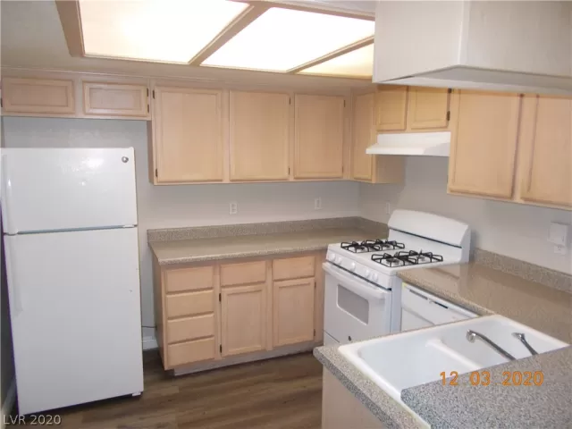 MLS: 2253872 Condo For Sale