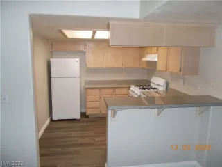 Photo #5: 2253872 Listing 