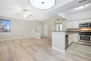 Photo #2: 2253873 Listing 