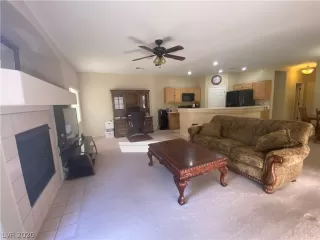 Photo #6: 2253875 Listing