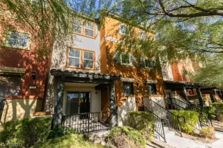 Photo #1: 2253920 Listing