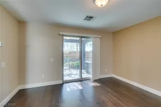 Photo #2: 2253920 Listing