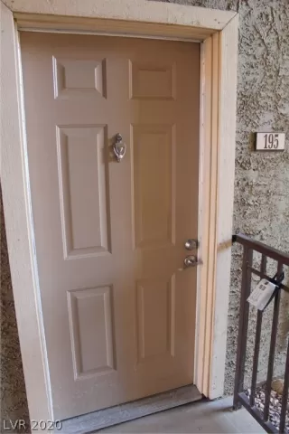 Photo #2: 2253959 Listing