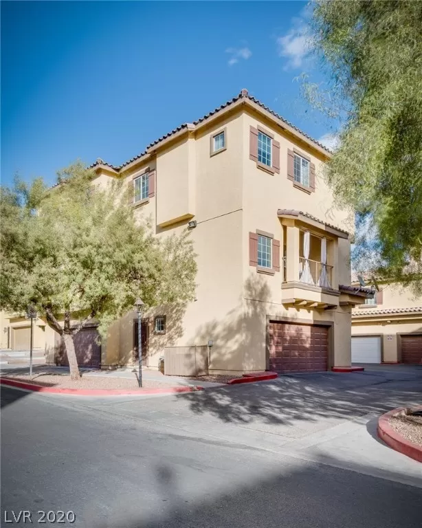 MLS: 2253967 Condo For Sale