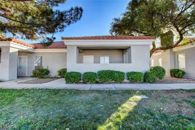 MLS: 2254001 Condo For Sale